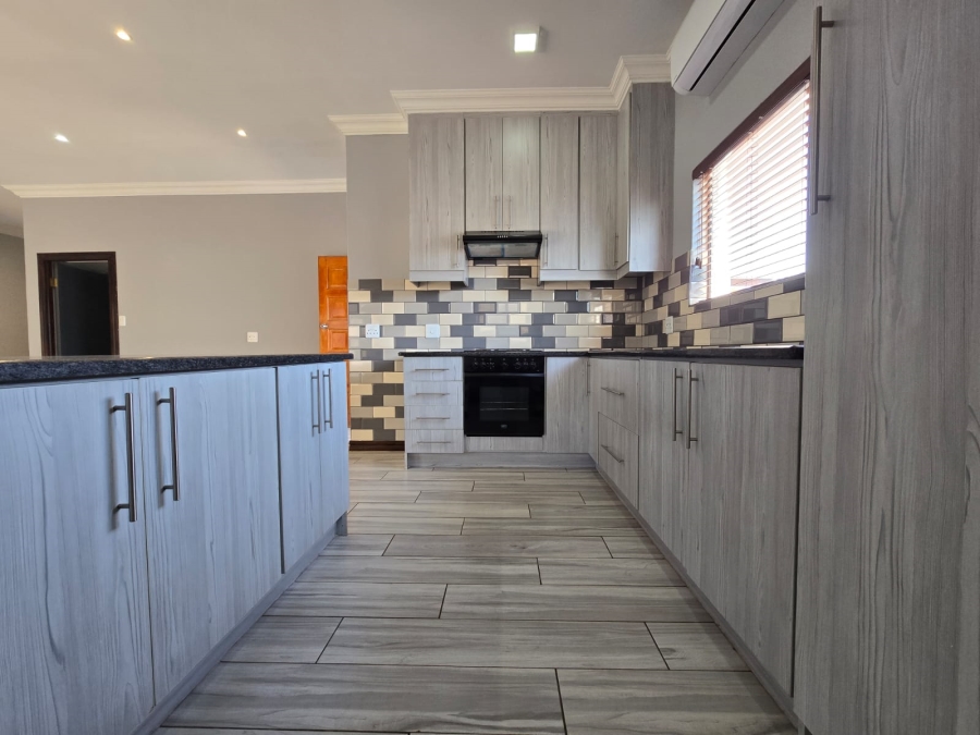 3 Bedroom Property for Sale in Melodie North West